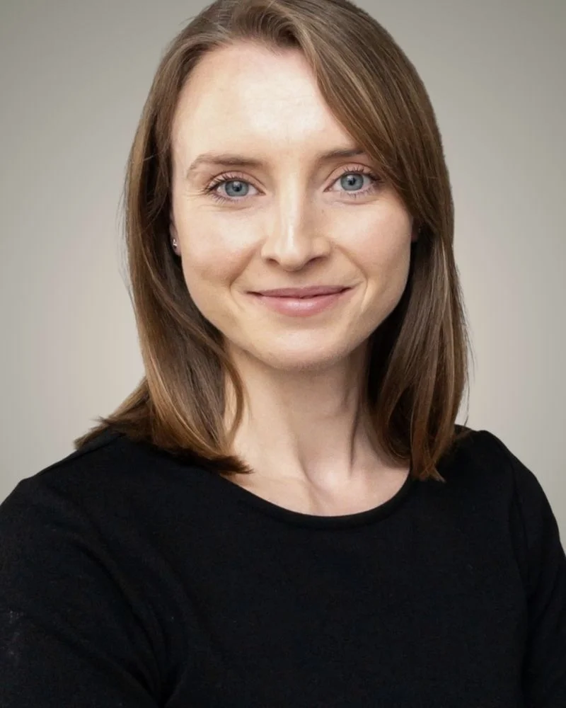Sarah Rakowski Headshots With Sarah | Professional Remote Headshots